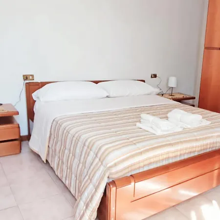 Iris E Aurora * Monti di Licciana Nardi