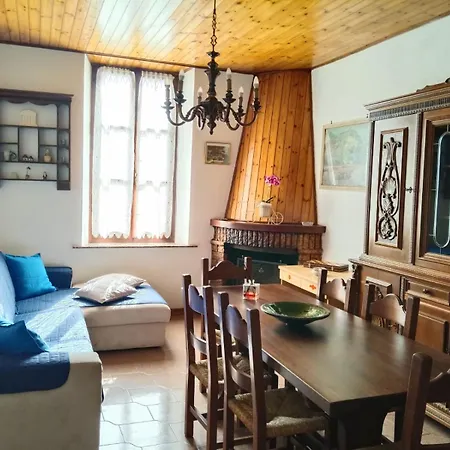 Iris E Aurora Appartement Monti di Licciana Nardi