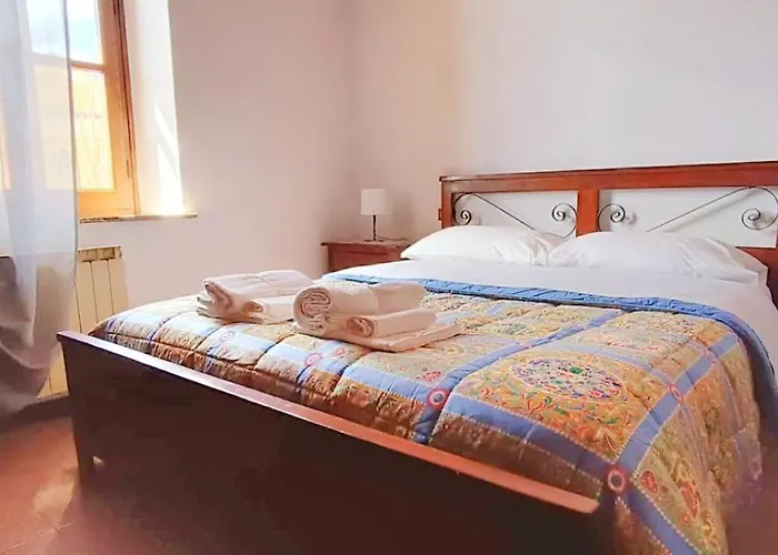 Daire Iris E Aurora Monti di Licciana Nardi